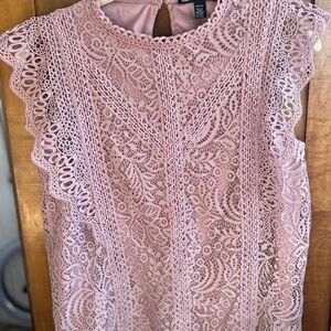 Cable & Gauge Mauve Lace Top